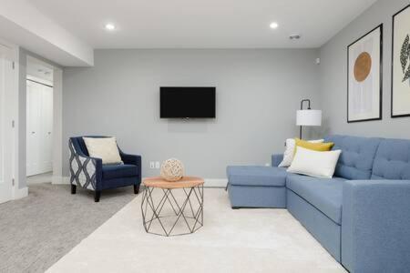 Bright New 1 Bedroom Private Secondary Basement Suite North Vancouver Zewnętrze zdjęcie