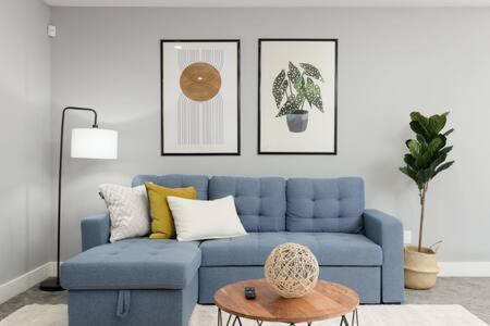Bright New 1 Bedroom Private Secondary Basement Suite North Vancouver Zewnętrze zdjęcie